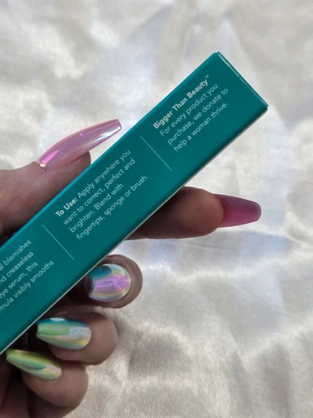 Thrive Buildable Blur HD Creaseless Concealer - Light Medium (cool) - Picture 9 of 12